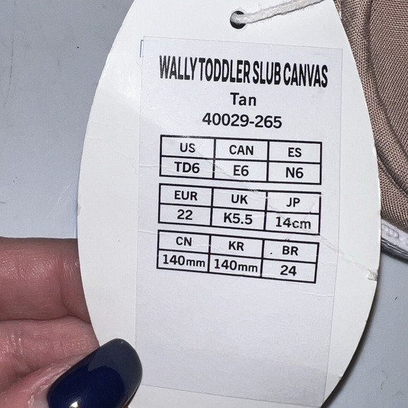 NEW Hey Dude Wally Slub Canvas Slip-On Casual Canvas Shoe YOUTH SZ 6 Tan 40029 - Picture 2 of 3